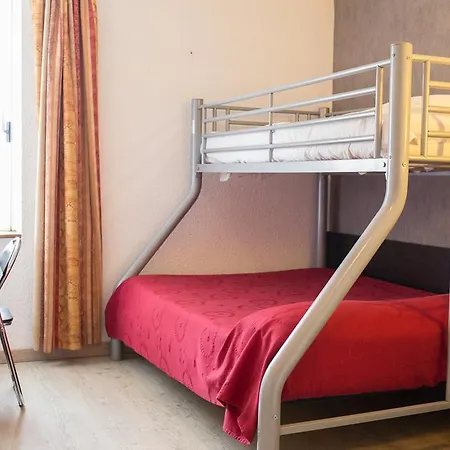 Отель Logis L'etoile 2*