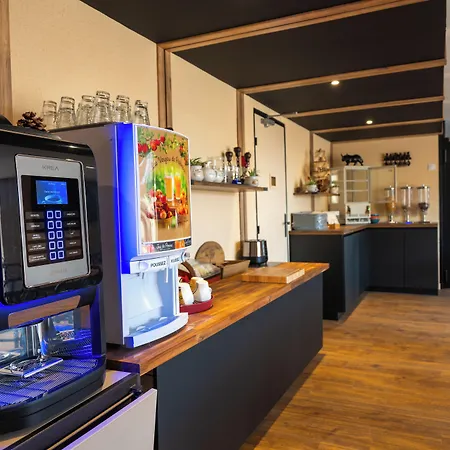 Logis L'etoile Каркассон