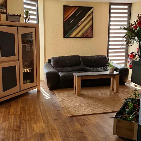 فندق Logis L'etoile 2*