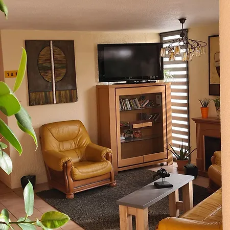 Logis L'etoile Отель Каркассон