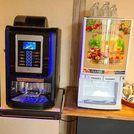 Logis L'etoile Отель 2*