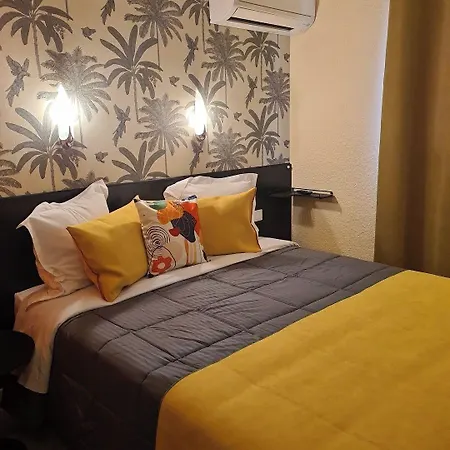 Logis L'etoile Hotel 2*