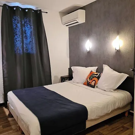 Logis L'etoile Отель Каркассон