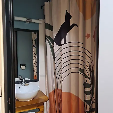 Logis L'etoile 2* Каркассон