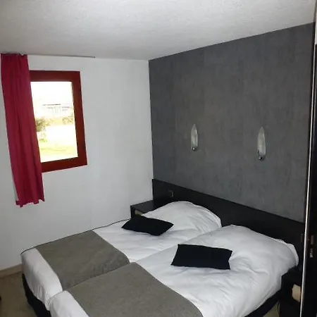 Logis L'etoile 2*