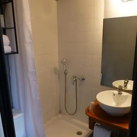 Logis L'etoile Hotel