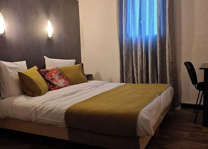 Logis L'etoile Carcassonne