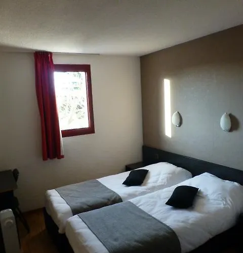 Hotel Logis L'etoile 2*